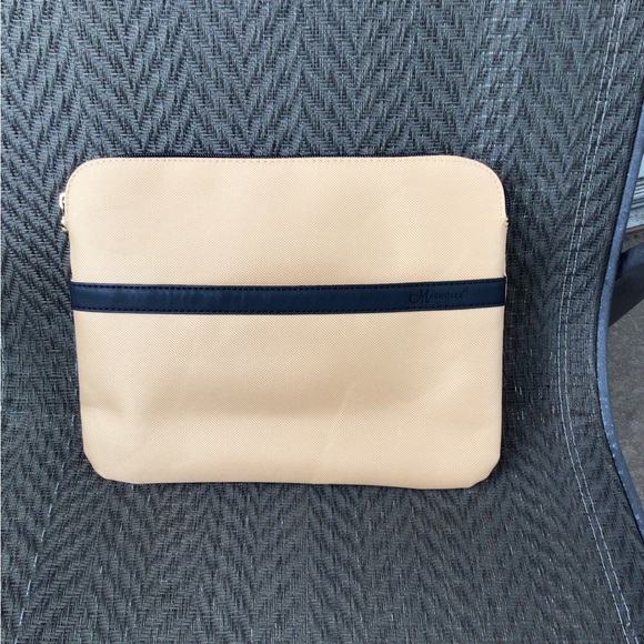 ❌SOLD❌Bulgari for Alitalia Tan/Black Nylon Cosmetics Case - Picture 3 of 4